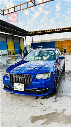 کرایسلەر 300